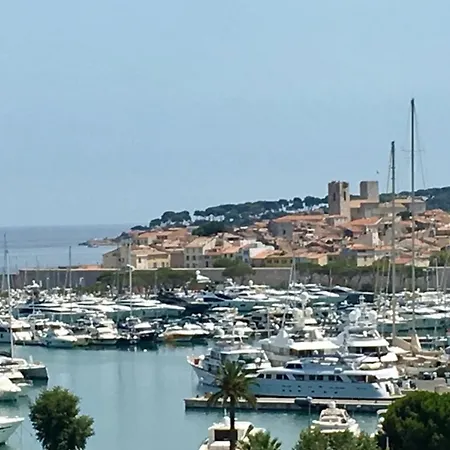 Апартаменты 06an - Beautiful In The Heart Of Old